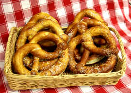 Oktoberfest Pretzels (Half dozen extra large per case)